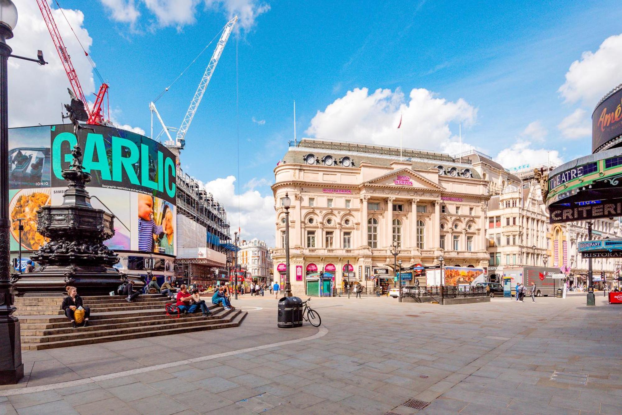Welcome London Piccadilly Circus Bagian luar foto