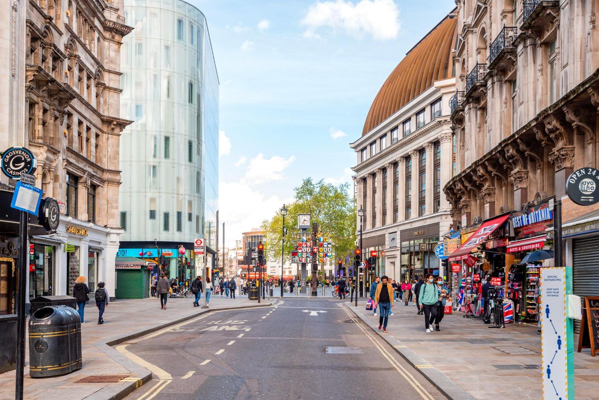 Welcome London Piccadilly Circus Bagian luar foto