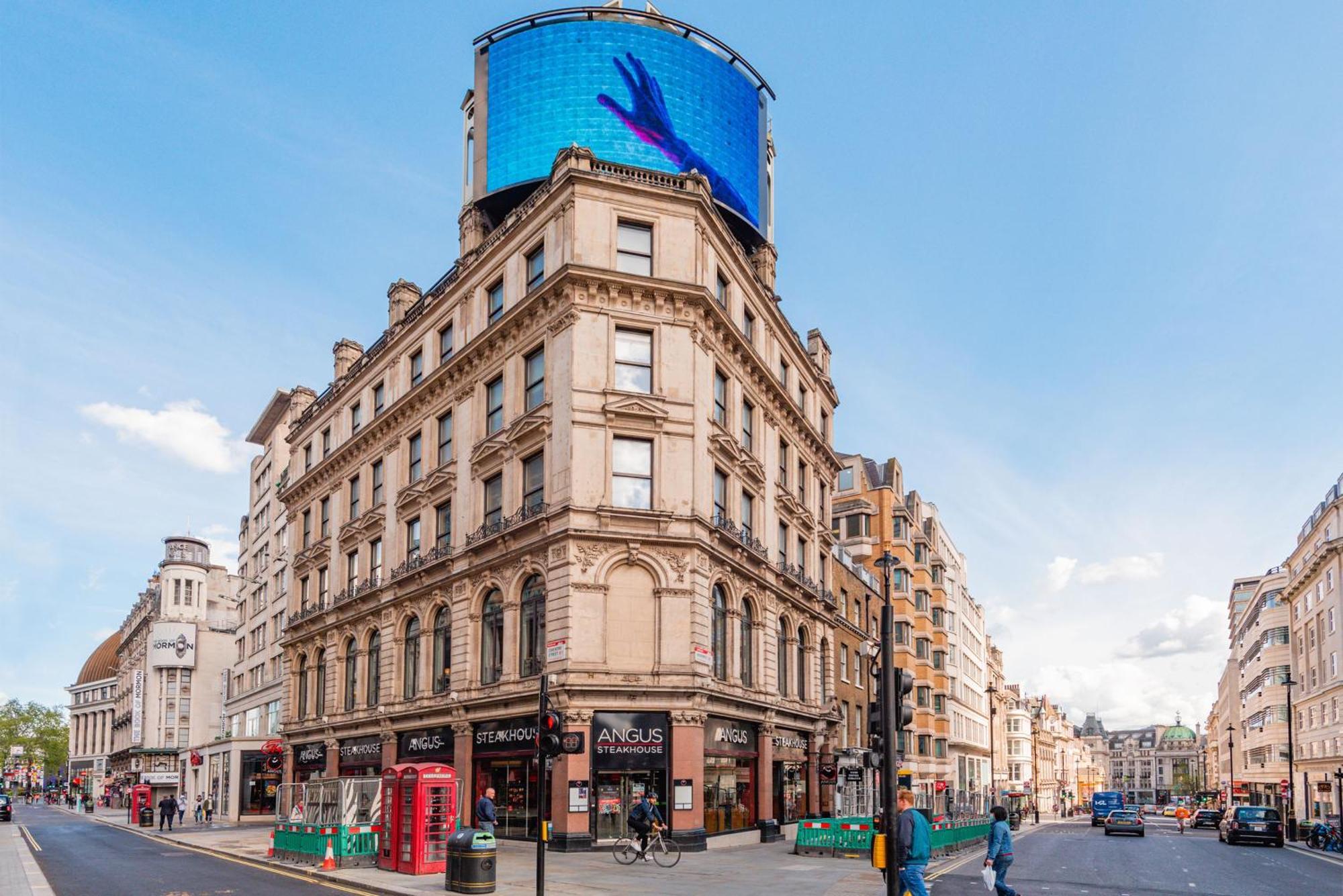 Welcome London Piccadilly Circus Bagian luar foto