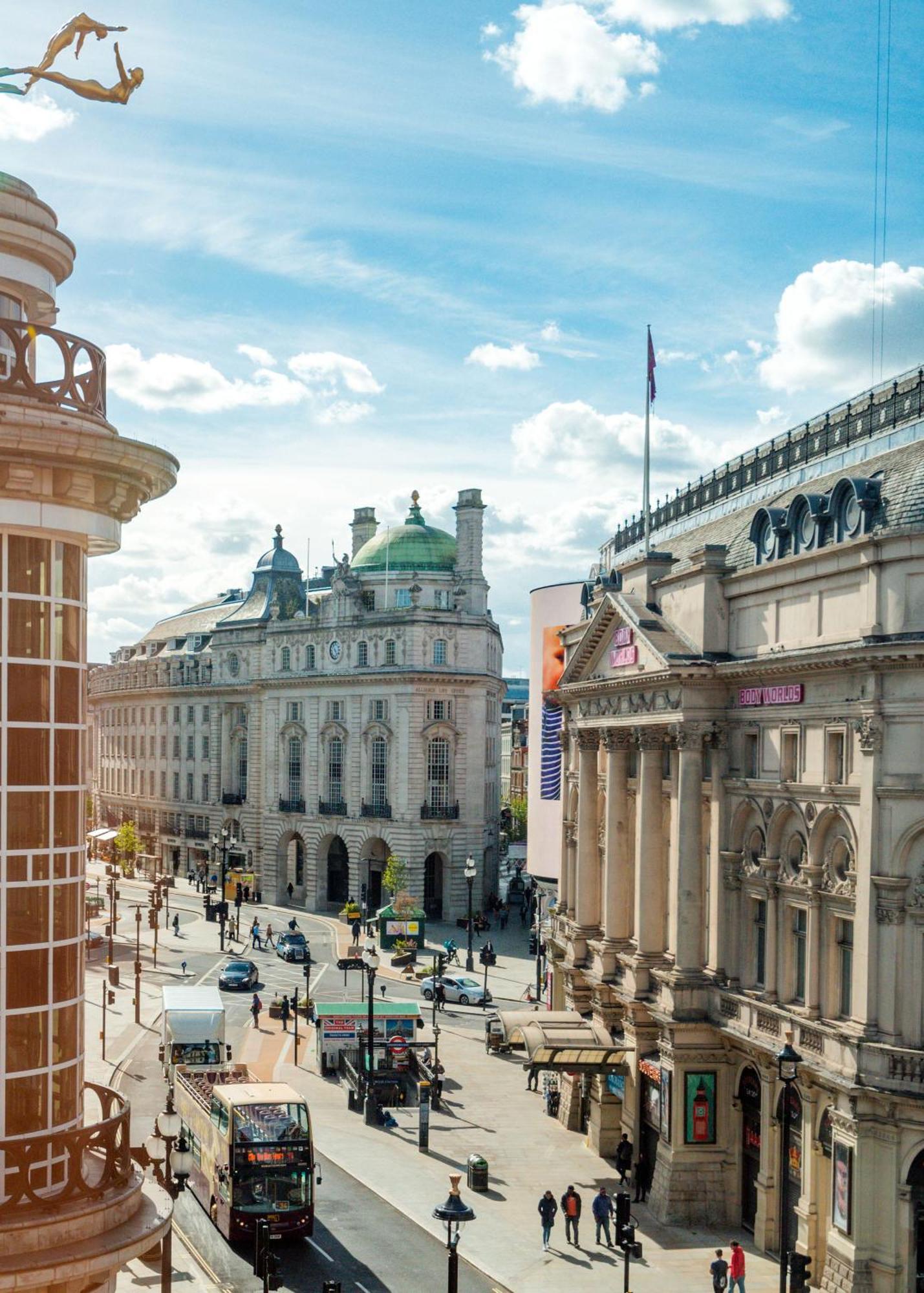Welcome London Piccadilly Circus Bagian luar foto
